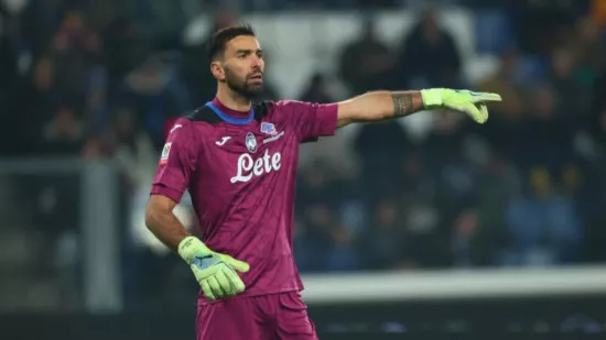 Lucas Perri sur le départ, l’OL cherche son nouveau gardien Lucas Perri sur le départ, l’OL cherche son nouveau gardien