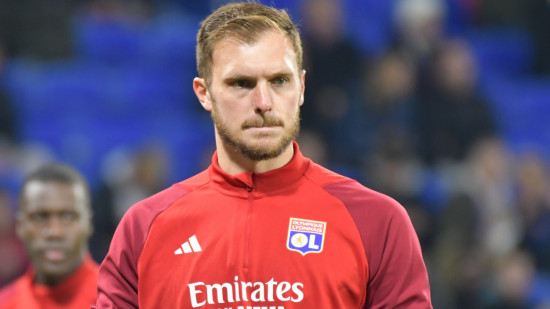 Lucas Perri vendu à Leeds ! Une nouvelle vente majeure pour soulager les finances de l'OL