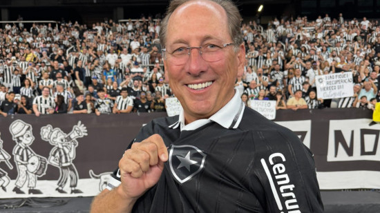 John Textor s'enflamme : une somme de 64,6 millions d'euros désormais réclamée à l'OL par Botafogo ? John Textor s'enflamme : une somme de 64,6 millions d'euros désormais réclamée à l'OL par Botafogo ?