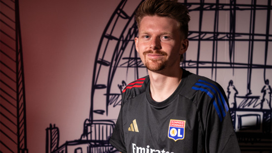 "Un bosseur qui court sur le terrain" : Pavel Sulc se dit prêt à jouer dès samedi avec l'OL "Un bosseur qui court sur le terrain" : Pavel Sulc se dit prêt à jouer dès samedi avec l'OL