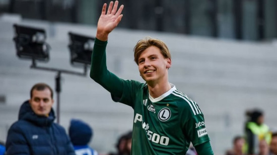 Jan Ziolkowski s'éloigne : l'OL dévoré par la concurrence de la Louve ? Jan Ziolkowski s'éloigne : l'OL dévoré par la concurrence de la Louve ?