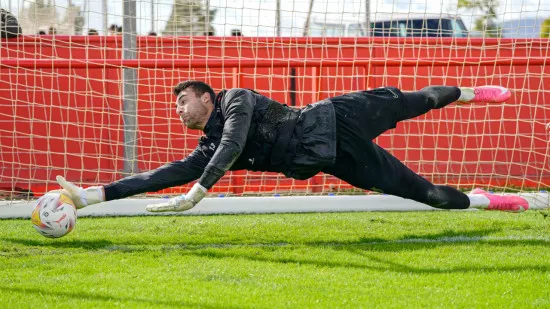 Le paiement d'une assurance bloquerait le transfert de Dominik Greif à l'OL Le paiement d'une assurance bloquerait le transfert de Dominik Greif à l'OL
