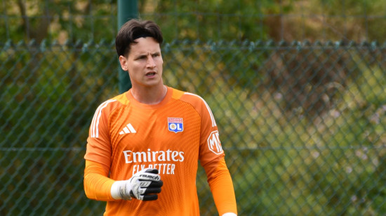 Dominik Greif devra patienter ! Paulo Fonseca choisit Rémy Descamps pour OL-OM