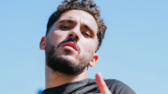 Début de saison gâché pour Rayan Cherki, absent au moins 7 semaines à cause d'une blessure Début de saison gâché pour Rayan Cherki, absent au moins 7 semaines à cause d'une blessure