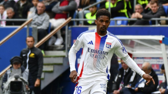 OL-OM : Abner "se laisse délibérément tomber au sol", la Direction de l’arbitrage explique pourquoi il n’y a pas eu pénalty