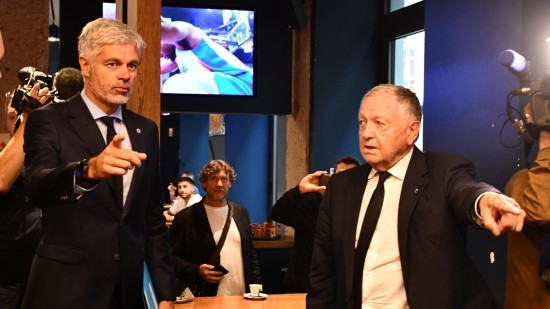 Jean-Michel Aulas (ex-OL) obtient le soutien des Républicains, sa candidature aux municipales à Lyon est imminente Jean-Michel Aulas (ex-OL) obtient le soutien des Républicains, sa candidature aux municipales à Lyon est imminente