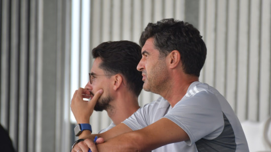 "Cela change beaucoup d’avoir la possibilité d’être dans le vestiaire" : bientôt la fin d’une suspension pour Paulo Fonseca (OL) "Cela change beaucoup d’avoir la possibilité d’être dans le vestiaire" : bientôt la fin d’une suspension pour Paulo Fonseca (OL)