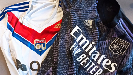 Un joueur formé à l'OL soupçonné d’avoir escroqué des collectionneurs de maillots