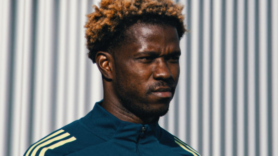 Prêté par l'OL, Paul Akouokou expulsé pour avoir cassé la VAR Prêté par l'OL, Paul Akouokou expulsé pour avoir cassé la VAR