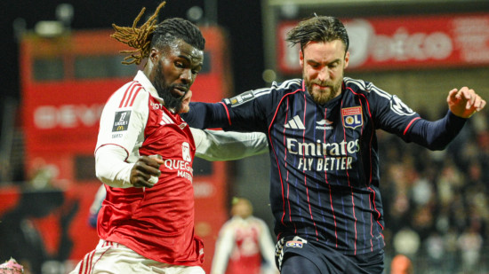 Brest-OL : malgré une expulsion précoce, Lyon tient le choc (0-0) Brest-OL : malgré une expulsion précoce, Lyon tient le choc (0-0)