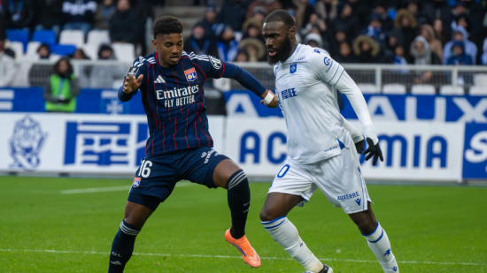 "Ce match ne reflète pas notre niveau" : l’OL retient sa frustration "Ce match ne reflète pas notre niveau" : l’OL retient sa frustration