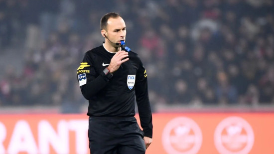 J&eacute;r&ocirc;me Brisard au sifflet pour Monaco-OL