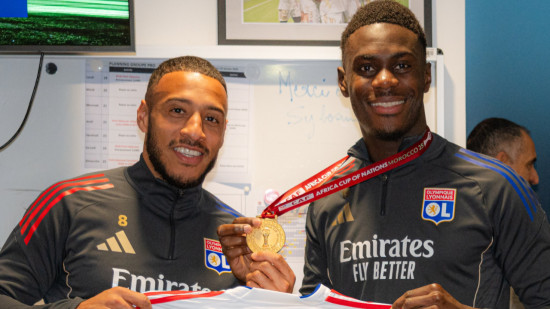 Metz-OL : le groupe lyonnais, sans lat&eacute;ral gauche mais avec Moussa Niakhat&eacute;