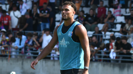 Ruben Kluivert sous la menace d’une suspension avec l’OL face au PAOK Ruben Kluivert sous la menace d’une suspension avec l’OL face au PAOK