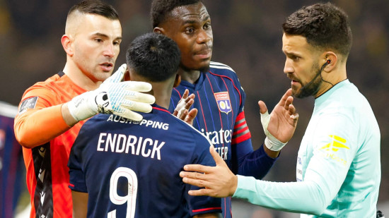 Endrick pris pour cible par les d&eacute;fenseurs de Ligue 1 ? Paulo Fonseca et l'OL s'agacent