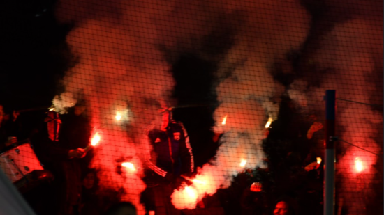 Guerre des stickers OL-ASSE : des supporters sanctionn&eacute;s et un transformateur repeint en vert