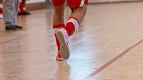 Violences, jets d&rsquo;objets, bless&eacute;s : un club de futsal lourdement sanctionn&eacute; pr&egrave;s de Lyon