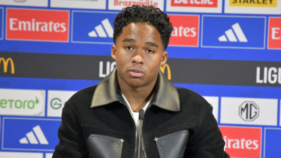 "Bien faire mon travail &agrave; Lyon pour &ecirc;tre &agrave; la Coupe du monde" : Endrick (OL) affiche ses ambitions pour le futur