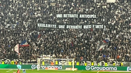Lyon-Rennes : les supporters de l&rsquo;OL rendent hommage &agrave; une actrice X en plein match