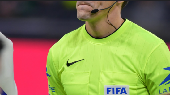OL : la sonorisation des arbitres généralisée dès la saison prochaine en Ligue 1 OL : la sonorisation des arbitres généralisée dès la saison prochaine en Ligue 1