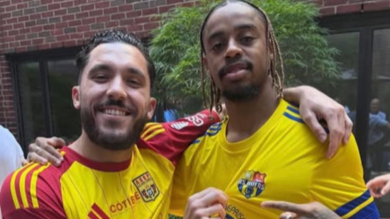 Equipe de France : quand Rayan Cherki et Bradley Barcola rendent hommage &agrave; leur premier club &agrave; Lyon