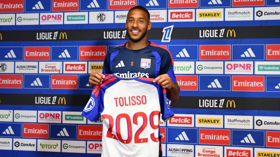 "J'ai &agrave; c&oelig;ur de gagner un troph&eacute;e avec l'OL" : Corentin Tolisso prolonge son aventure &agrave; l'OL&nbsp;