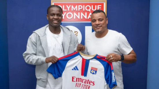 A 17 ans, Cluver Sambi Mbungu signe &agrave; l'OL jusqu'en 2029 (officiel)