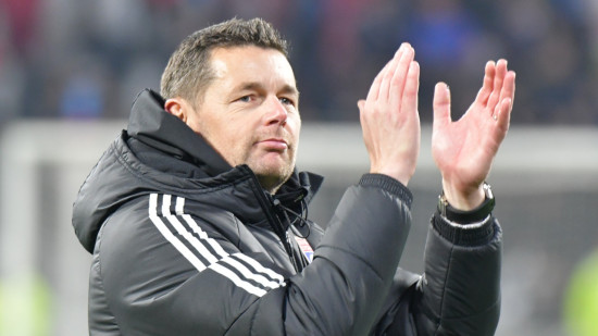 Pierre Sage (ex-OL) : "Un travail remarquable", le patron de Crystal Palace se montre rassurant