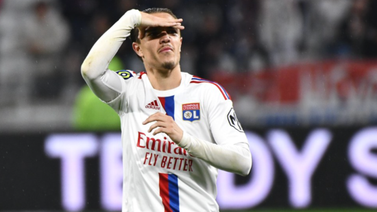 Maxence Caqueret revient sur son d&eacute;part de l&rsquo;OL et clash Pierre Sage !