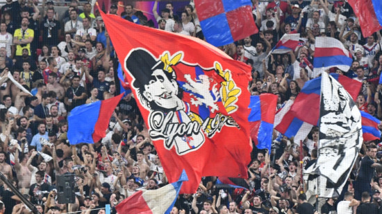 L&rsquo;OL d&eacute;nonce le traitement de ses supporters en Allemagne