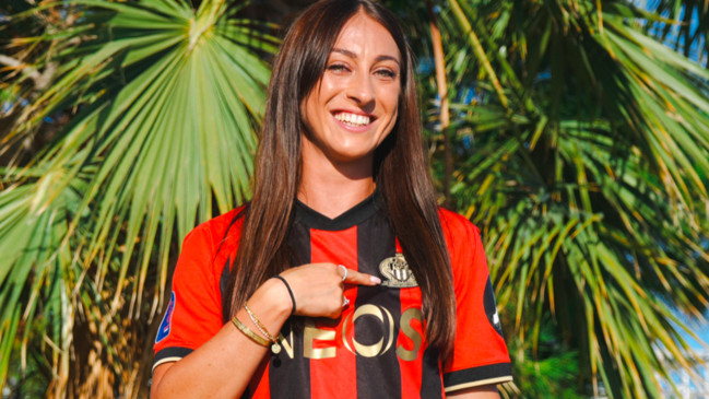 Une ancienne footballeuse de l'OL  va-t-elle se marier au premier regard ?