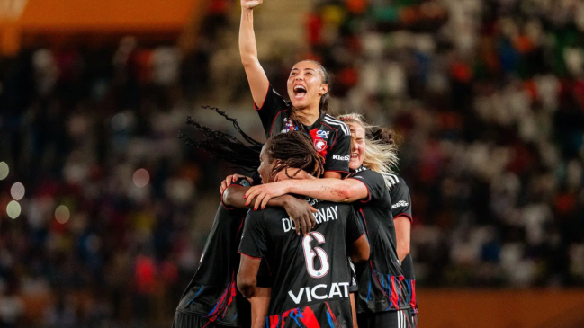 OL Lyonnes s’impose face au PSG et décroche la première Coupe de la Ligue féminine OL Lyonnes s’impose face au PSG et décroche la première Coupe de la Ligue féminine