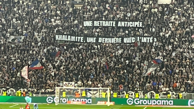 Lyon-Rennes : les supporters de l&rsquo;OL rendent hommage &agrave; une actrice X en plein match