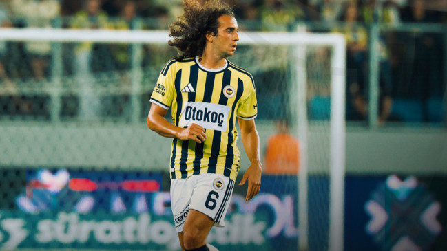 Avant l’OL, Fenerbahçe fait tourner et tombe dès la première journée de Süper Lig Avant l’OL, Fenerbahçe fait tourner et tombe dès la première journée de Süper Lig
