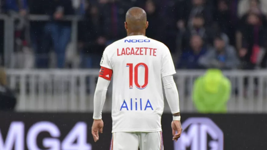 OL : Alexandre Lacazette incertain pour le déplacement à Lorient
