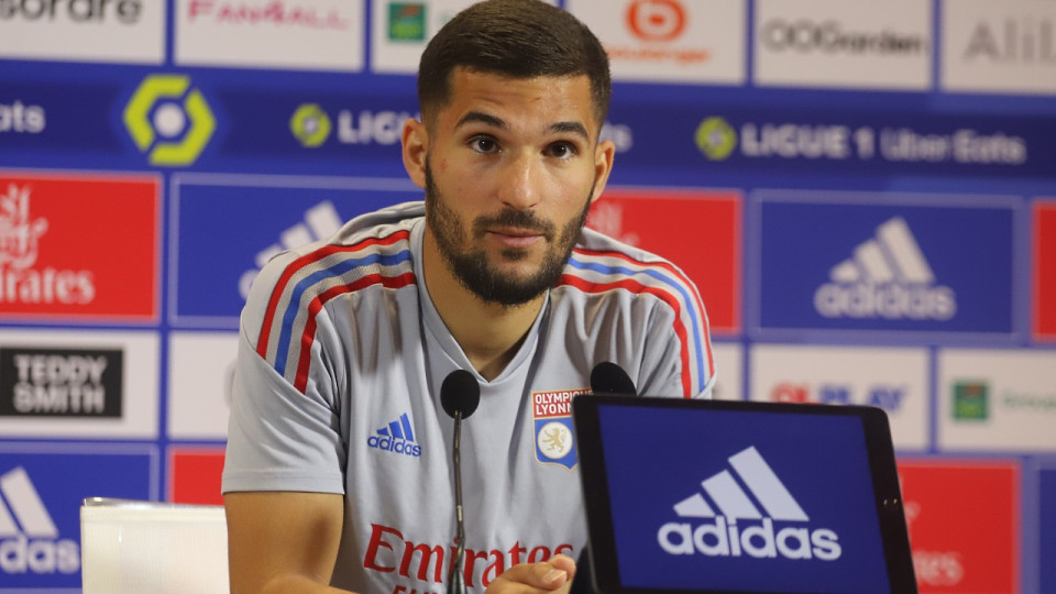 Houssem Aouar sur sa relation avec Laurent Blanc : "On le comprend et on comprend vers quoi il veut aller"
