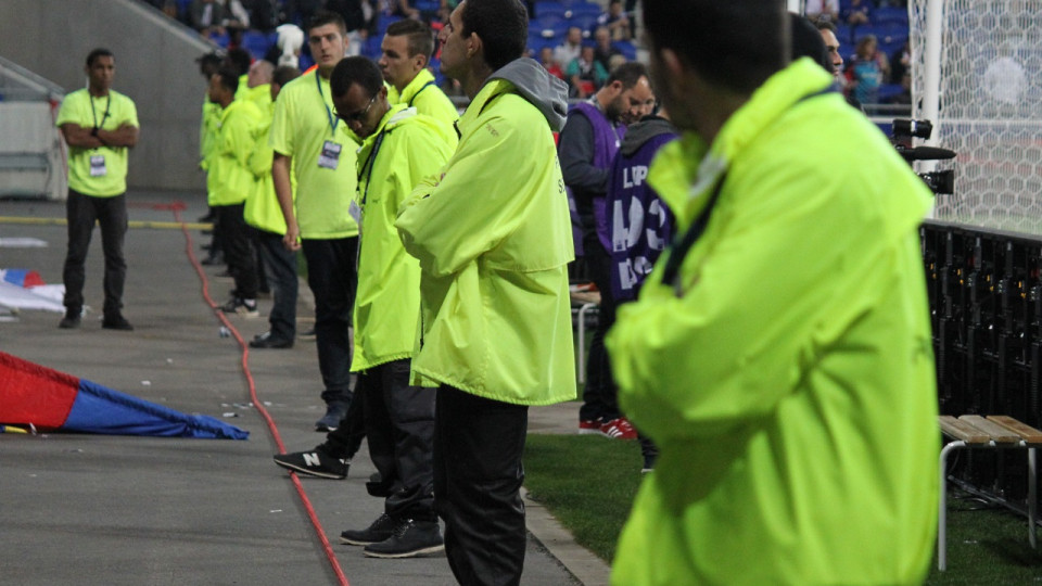 Interpellé au Groupama Stadium pour un motif fumeux, il porte plainte contre l’OL