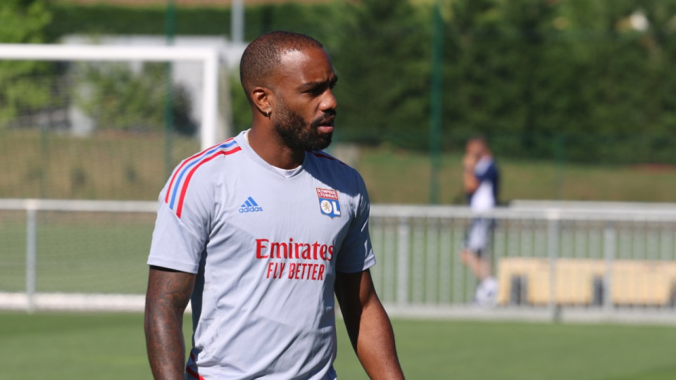 Alexandre Lacazette touché, nouveau coup dur pour l’OL ?