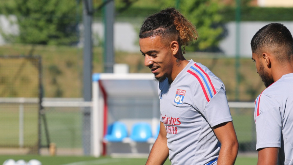 OL : Malo Gusto a accepté l’offre de Chelsea, mais pas l’OL