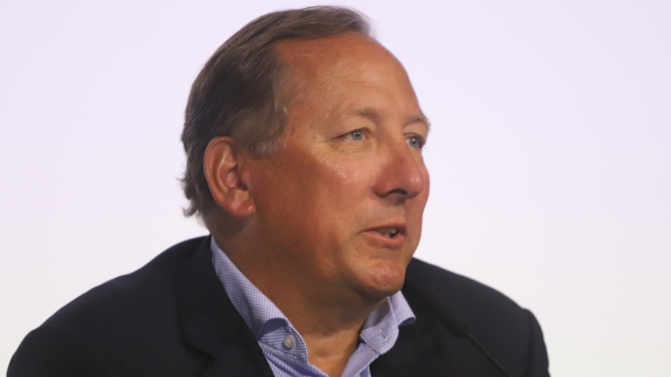 John Textor quitte Twitter