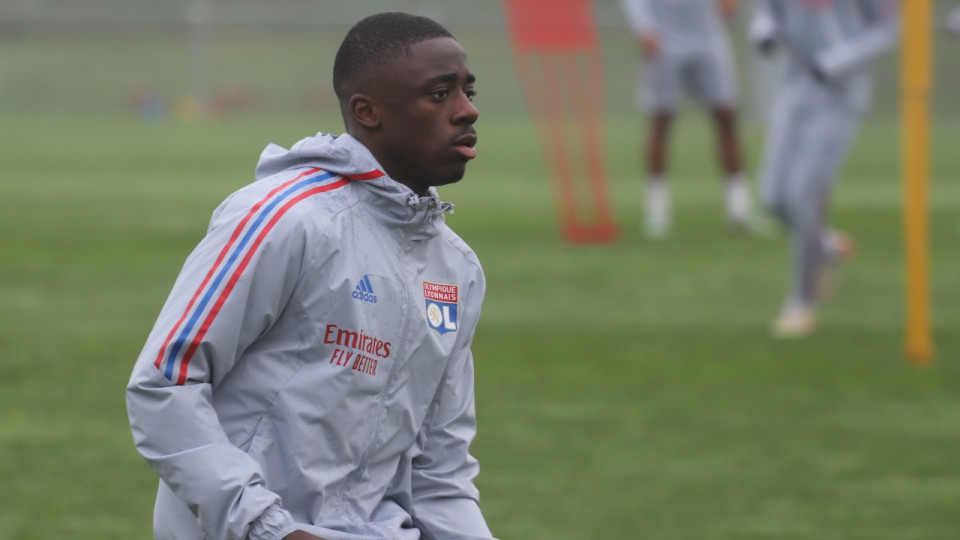 OL : Saël Kumbedi, Mohamed El Arouch et Mathieu Patouillet convoqués en équipe de France U19 OL : Saël Kumbedi, Mohamed El Arouch et Mathieu Patouillet convoqués en équipe de France U19