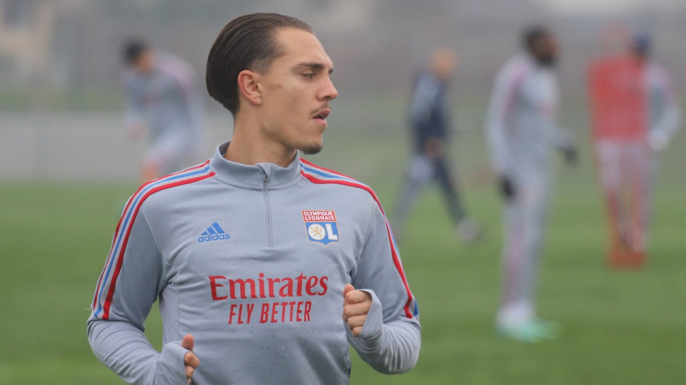 Maxence Caqueret (OL) forfait avec les Bleuets