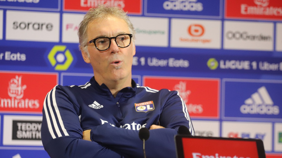 Laurent Blanc avant PSG-OL : "jouer ce match sans trop penser à Nantes"