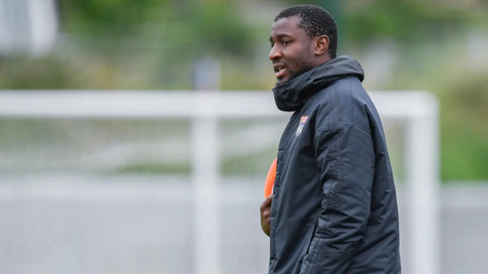 Réserve de l’OL : Le coach Gueïda Fofana prolonge jusqu’en 2025