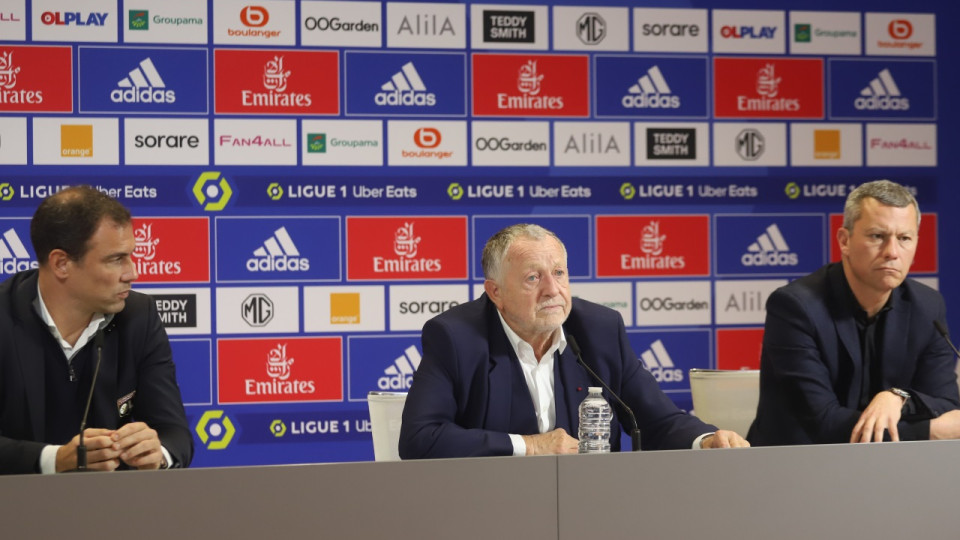 OL : Bruno Cheyrou out, Vincent Ponsot sur la sellette et Laurent Blanc menacé
