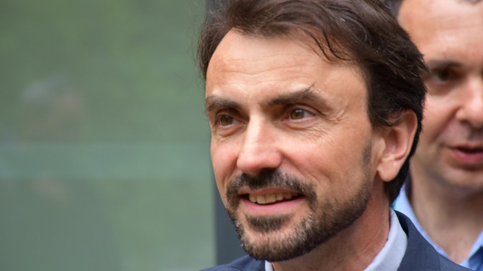 "On avait envie de vous dire merci" : le maire de Lyon s'invite &agrave; l'entrainement de l'OL f&eacute;minin