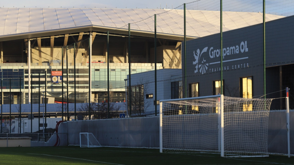 Paris sportifs : un responsable de l’OL prend deux matchs de suspension avec sursis