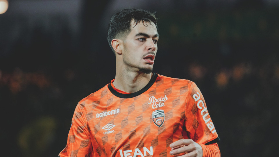 Lorient a formulé une offre de 12 millions d’euros pour Romain Faivre (OL)