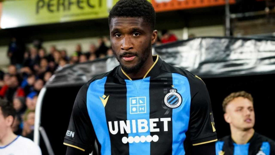 Clinton Mata sera le latéral droit de l'OL, Gonzalo Montiel écarté pour de l'extrasportif