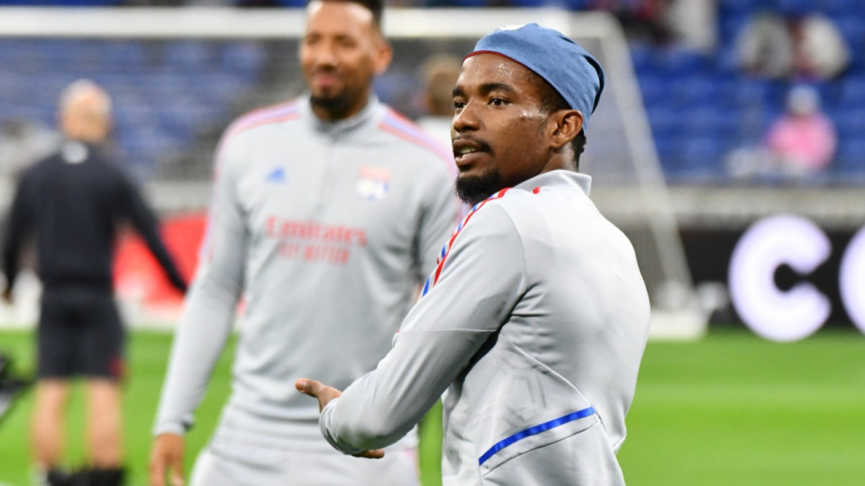 Thiago Mendes fait ses adieux à l'OL : "Je viens dire au revoir à cette maison" Thiago Mendes fait ses adieux à l'OL : "Je viens dire au revoir à cette maison"